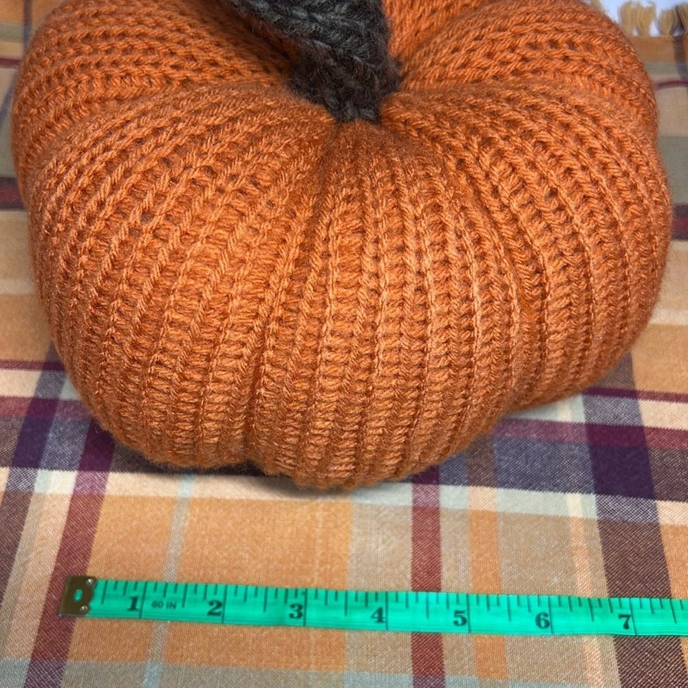 Handmade Knit Pumpkin Decor